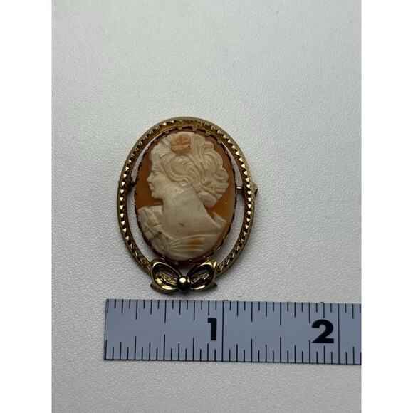 Vintage DE GF Gold Filled Shell Cameo Left Facing Brooch Bow - Picture 2 of 6